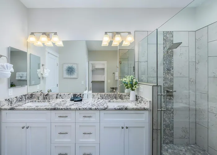 Kindra Heights - A Modern Valley Wine Retreat * Cottonwood
