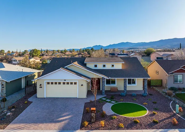 Kindra Heights - A Modern Valley Wine Retreat Holiday home *