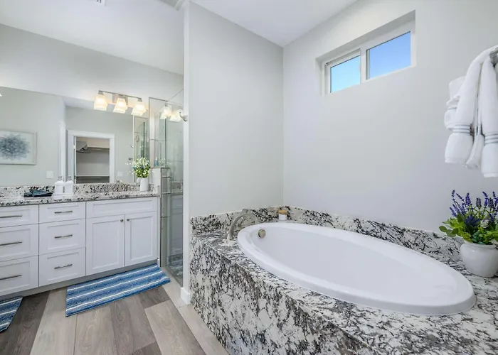 Holiday home Kindra Heights - A Modern Valley Wine Retreat
